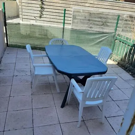 Apartment Au Clair De Frontignan