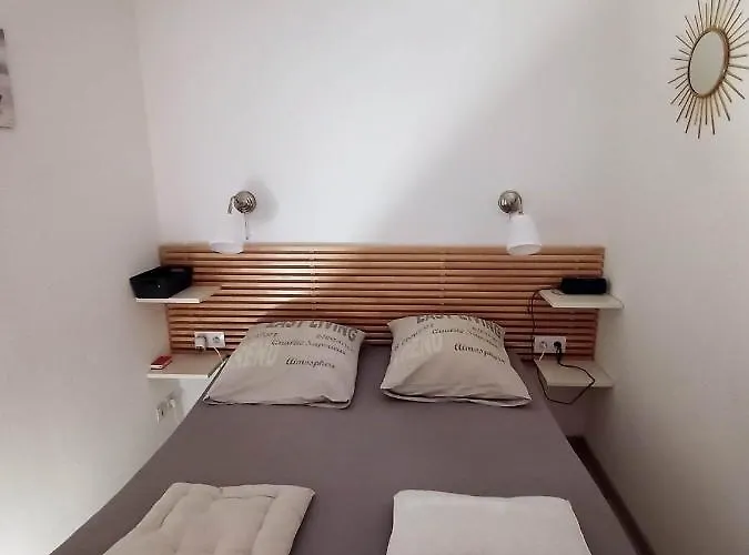 Au Clair De Apartment *